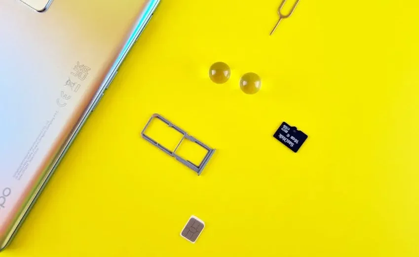ซิมการ์ดแบบเติมเงินและอุปกรณ์ Pocket WiFi